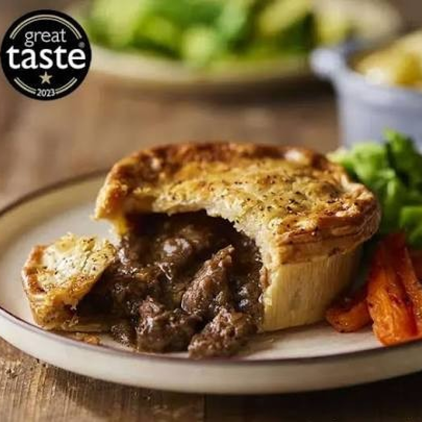 BEEF & ONION PIE